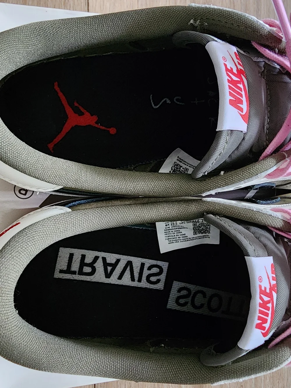 Travis Scott Medium Olives Jordan 1 Low